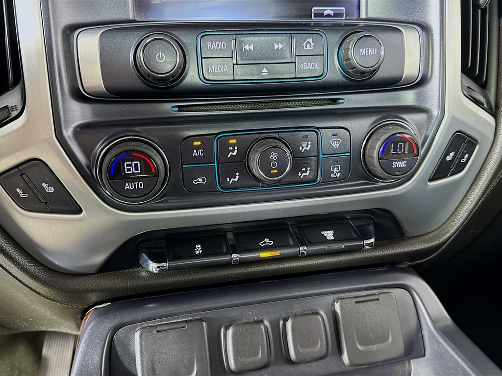 Used 2018 GMC Sierra 2500 SLE w/ SLE Fleet Preferred Package AWD/4WD image 25