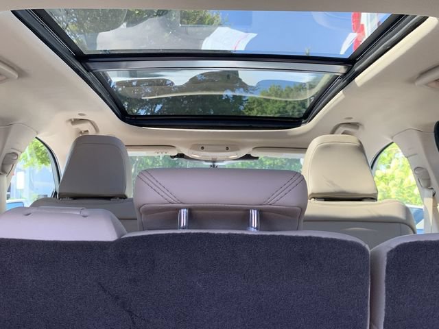 Used 2022 Lincoln Nautilus Reserve w/ Equipment Group 201A FWD image 32