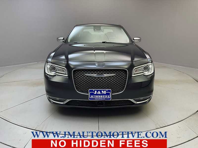 Used 2019 Chrysler 300 Limited w/ Safetytec Plus Group image 8