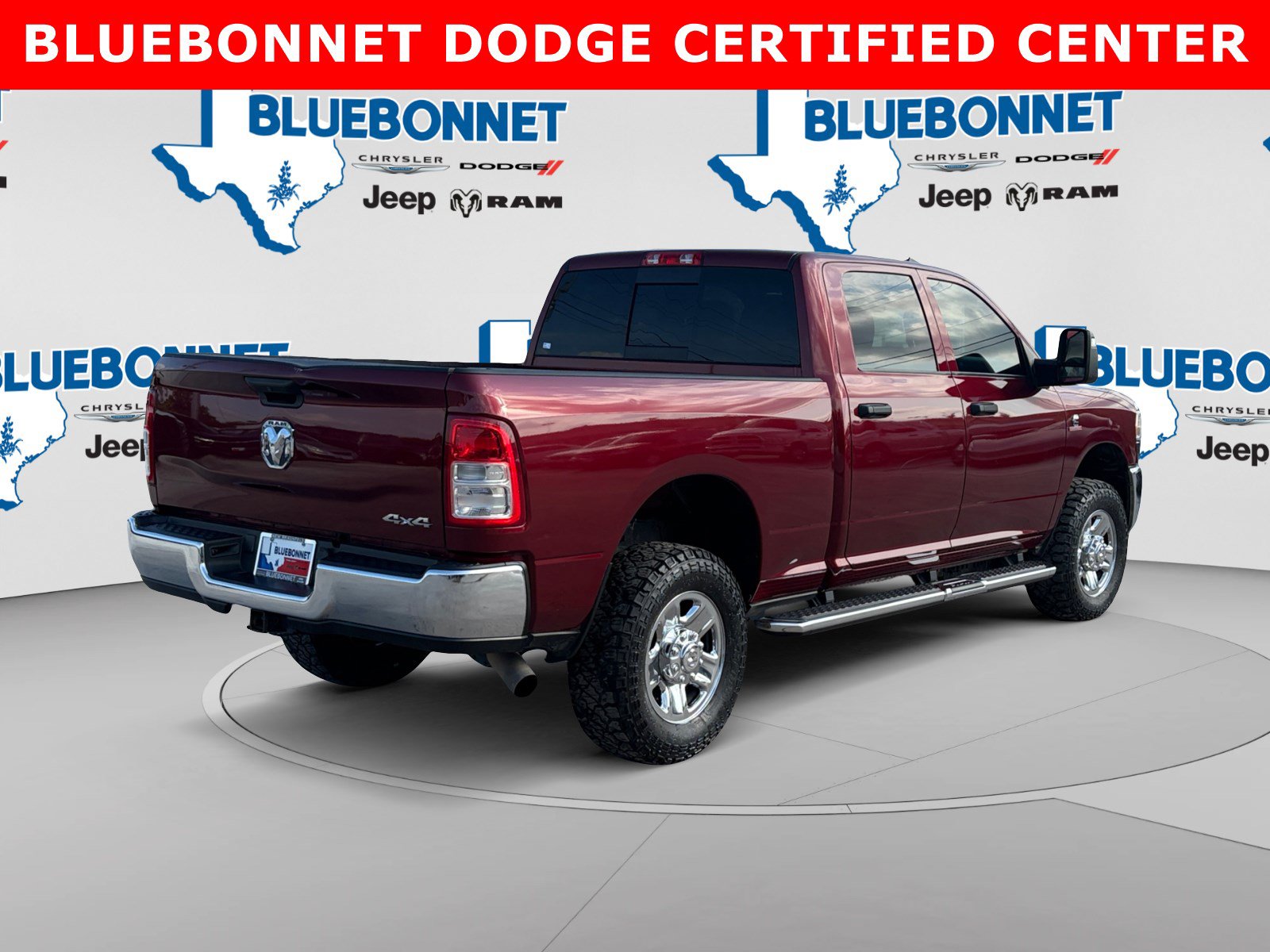 Used 2024 RAM 2500 Tradesman w/ Chrome Appearance Group AWD/4WD image 5