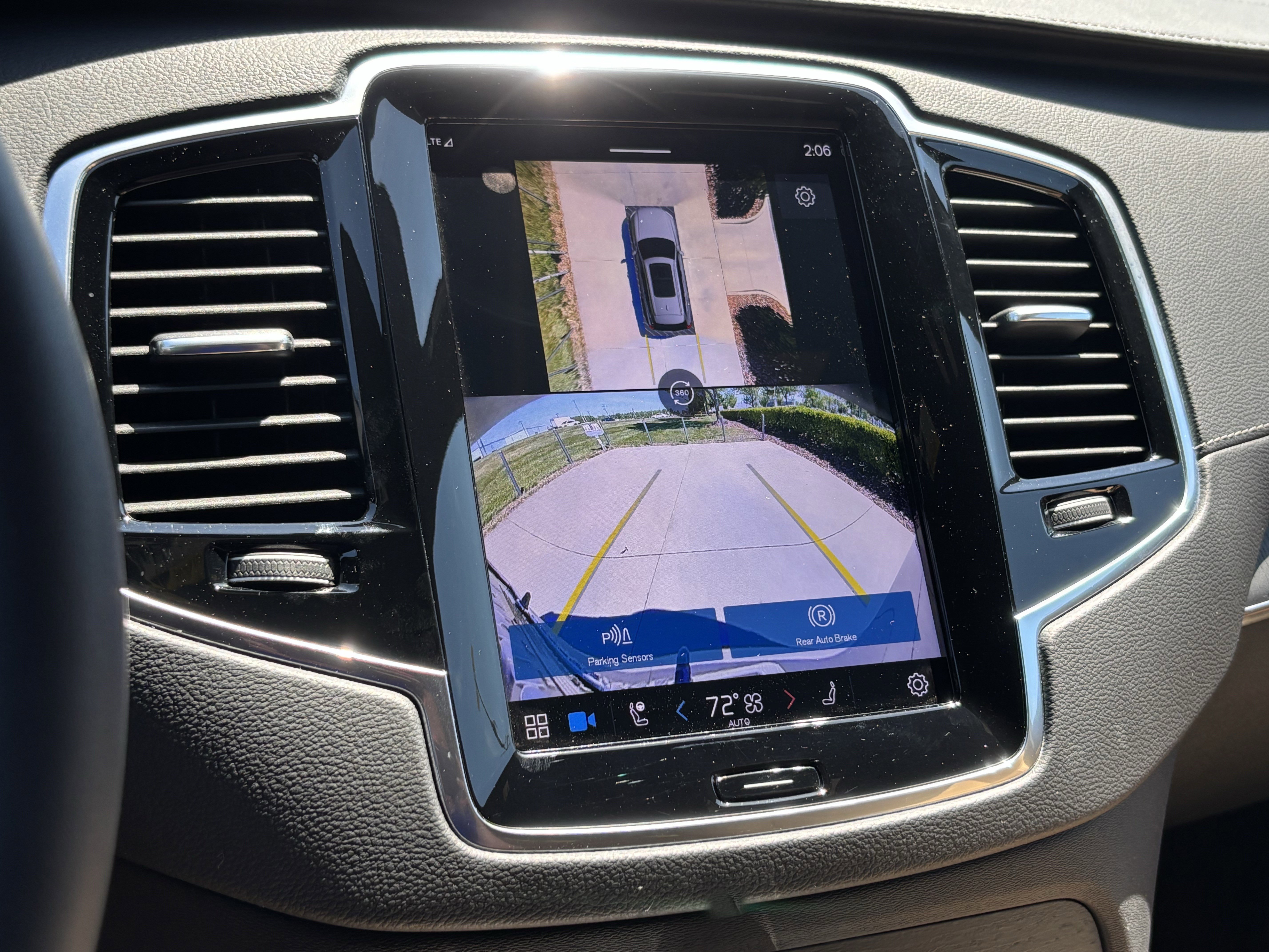 Used 2024 Volvo XC90 B6 Ultimate w/ Protection Package Premier AWD/4WD image 25