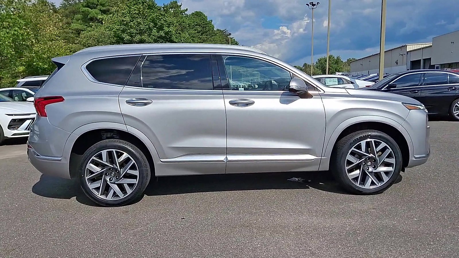 Used 2022 Hyundai Santa Fe Calligraphy image 9