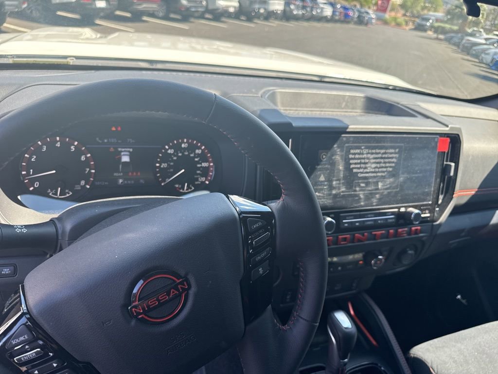 Used 2025 Nissan Kicks SR image 29