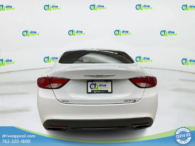 Used 2015 Chrysler 200 S FWD image 7