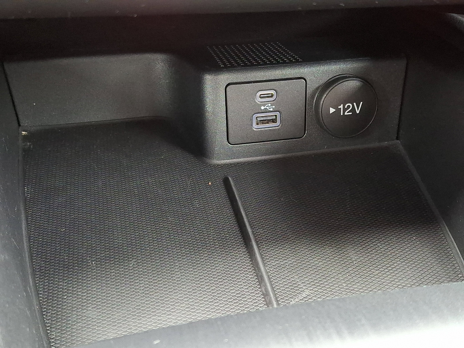 Certified 2023 Ford Escape Active AWD/4WD image 23