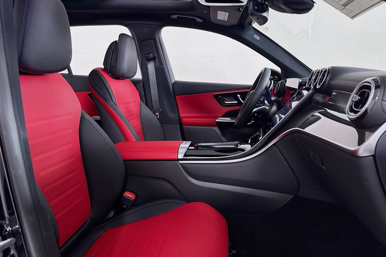 New 2026 Mercedes-Benz GLC 43 AMG 4MATIC image 6