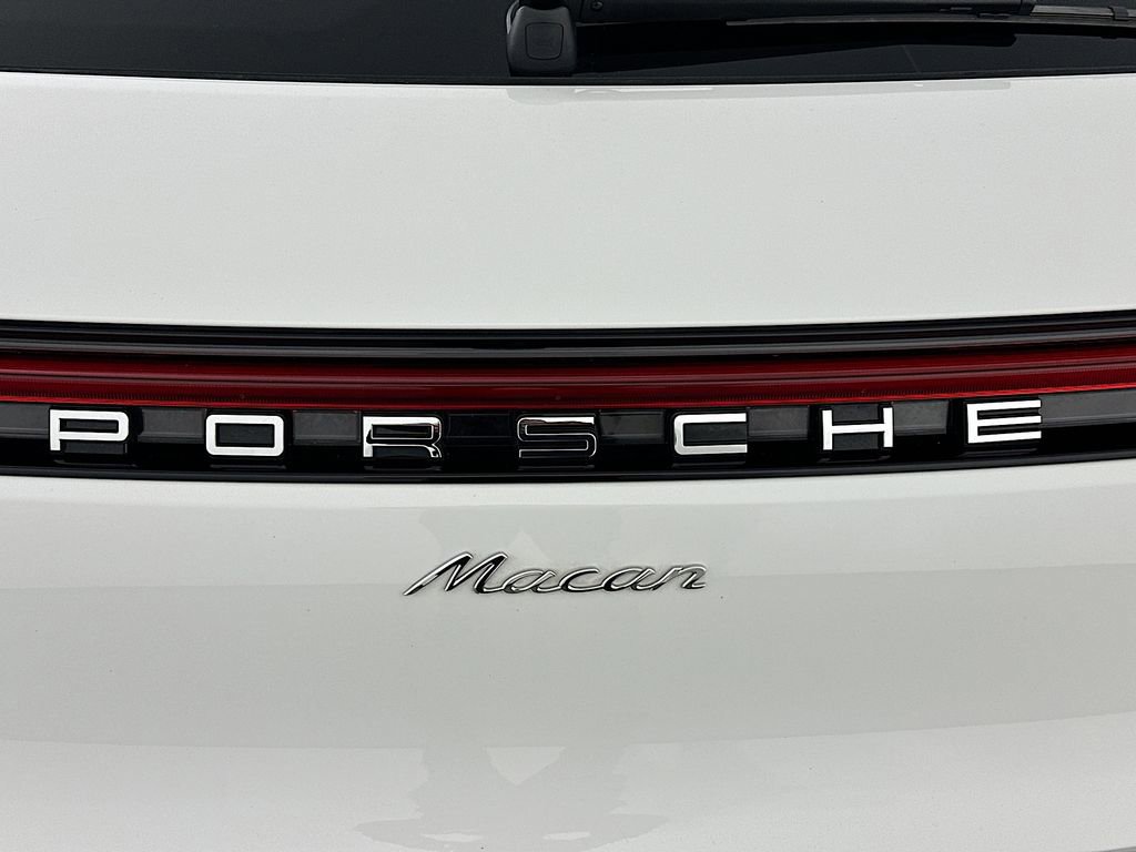 Used 2025 Porsche Macan image 35