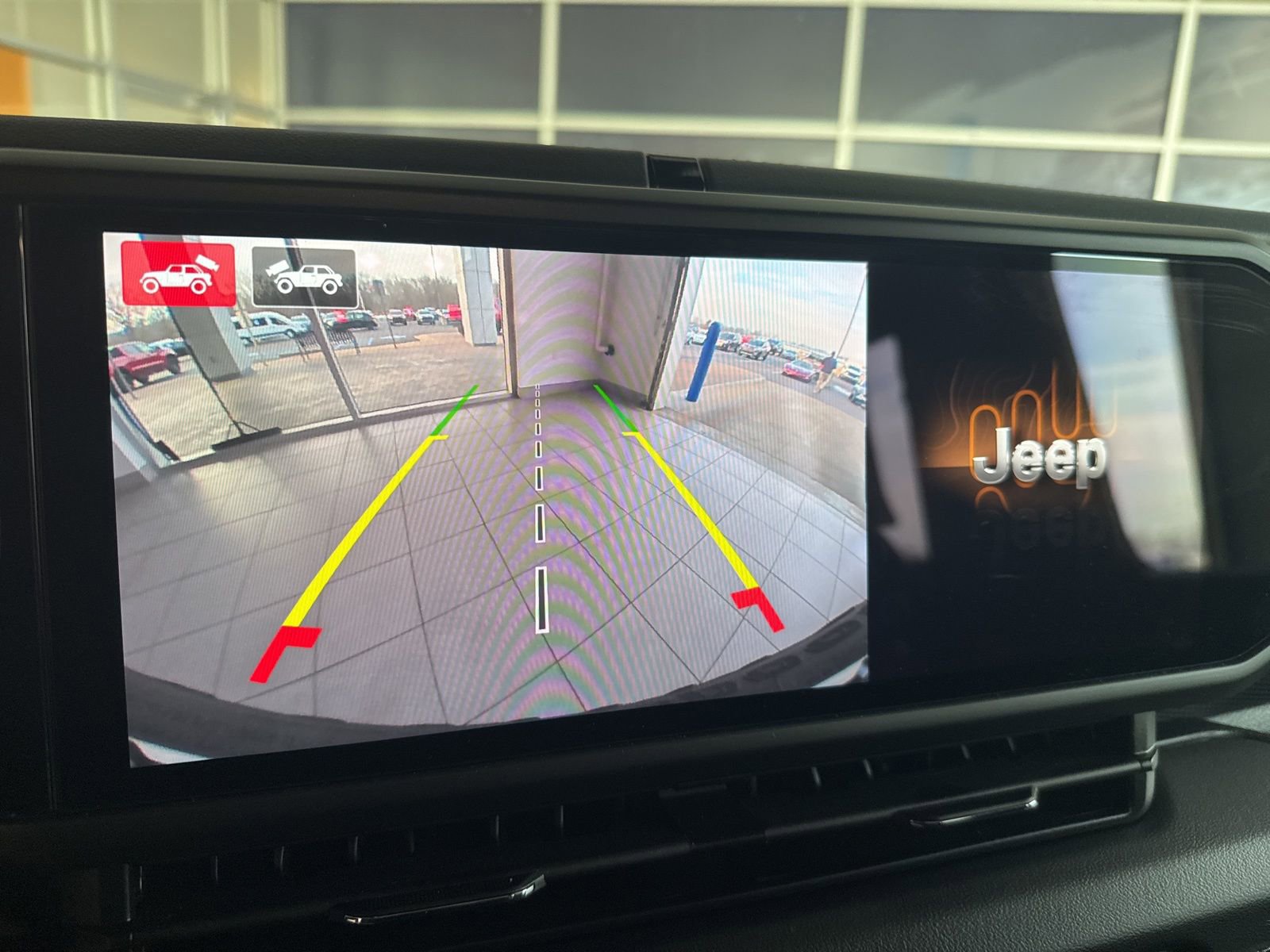 Used 2025 Jeep Wrangler Rubicon image 31