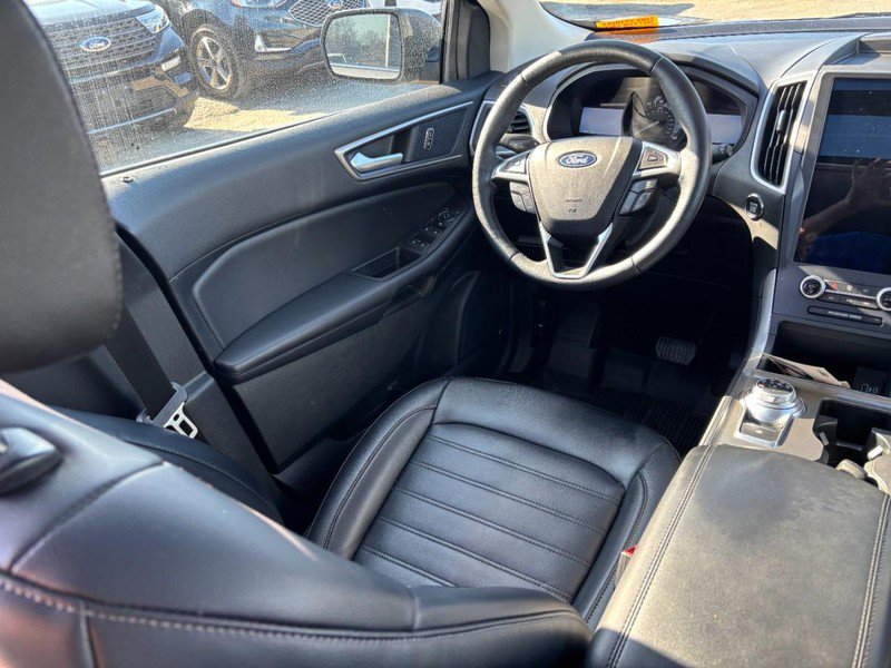 Used 2022 Ford Edge SEL w/ Convenience Package image 13