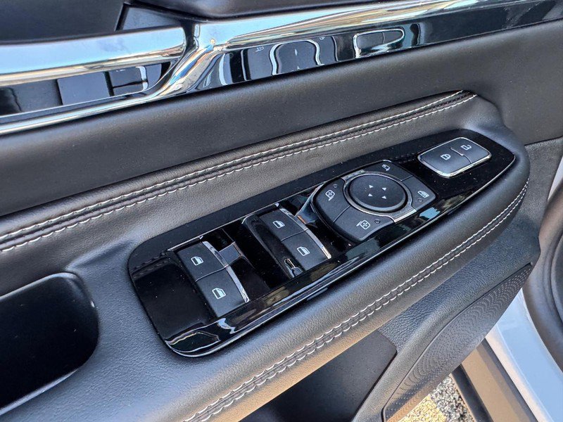 New 2025 Lincoln Corsair Grand Touring w/ Equipment Group 301A image 18