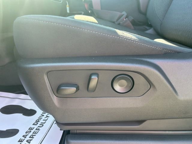 New 2026 Chevrolet Silverado 1500 RST w/ LPO, Dark Essentials Package AWD/4WD image 16