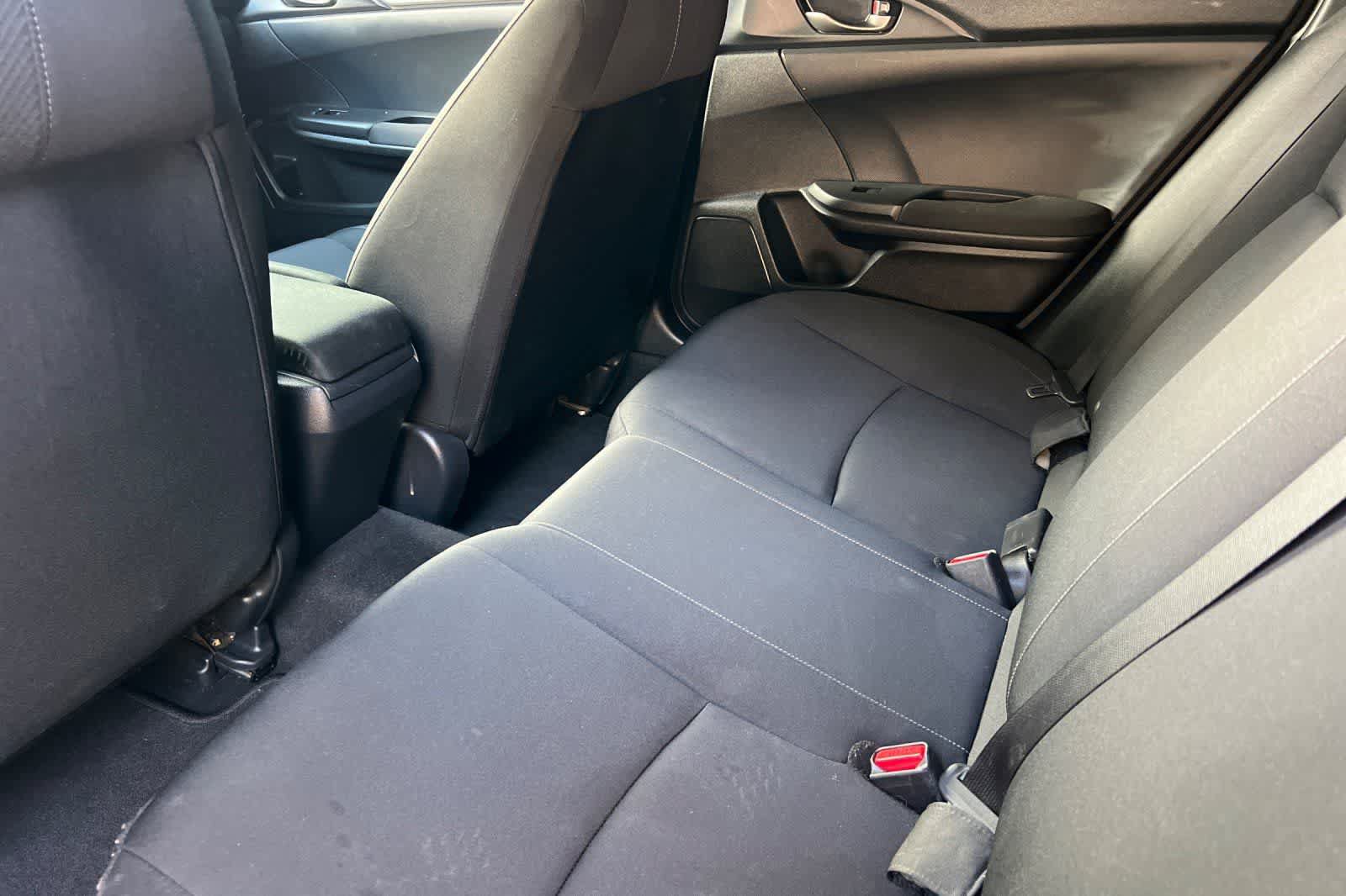 Used 2017 Honda Civic Sport image 5