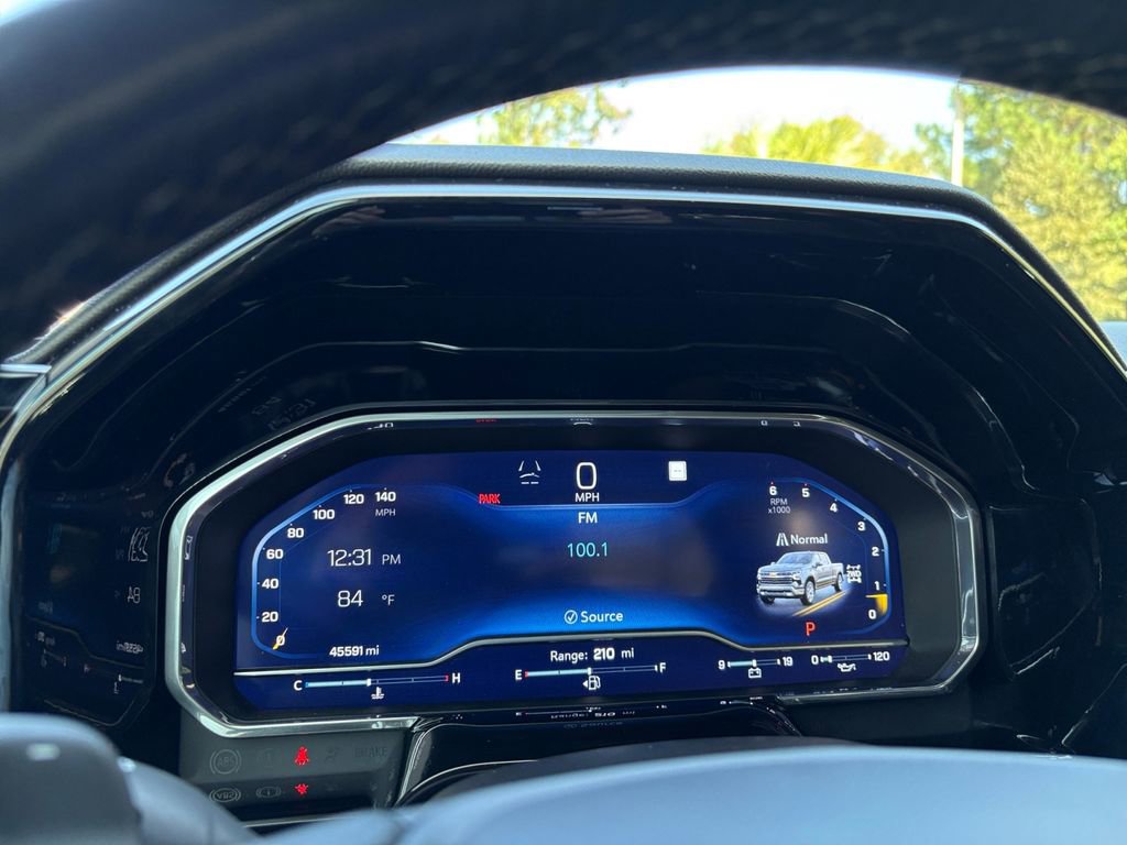 Used 2023 Chevrolet Silverado 1500 LTZ w/ LTZ Premium Package image 17