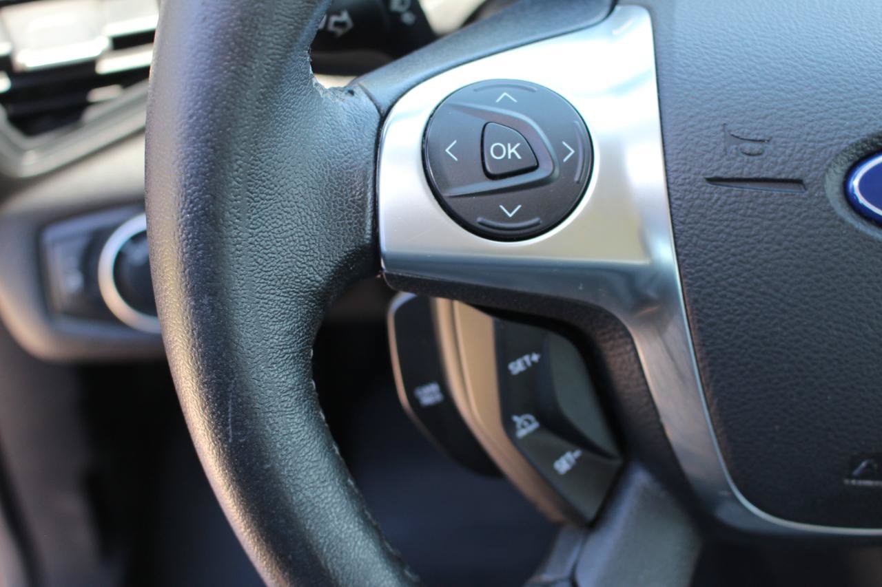Used 2018 Ford C-MAX SE w/ Cold Weather Package FWD image 18