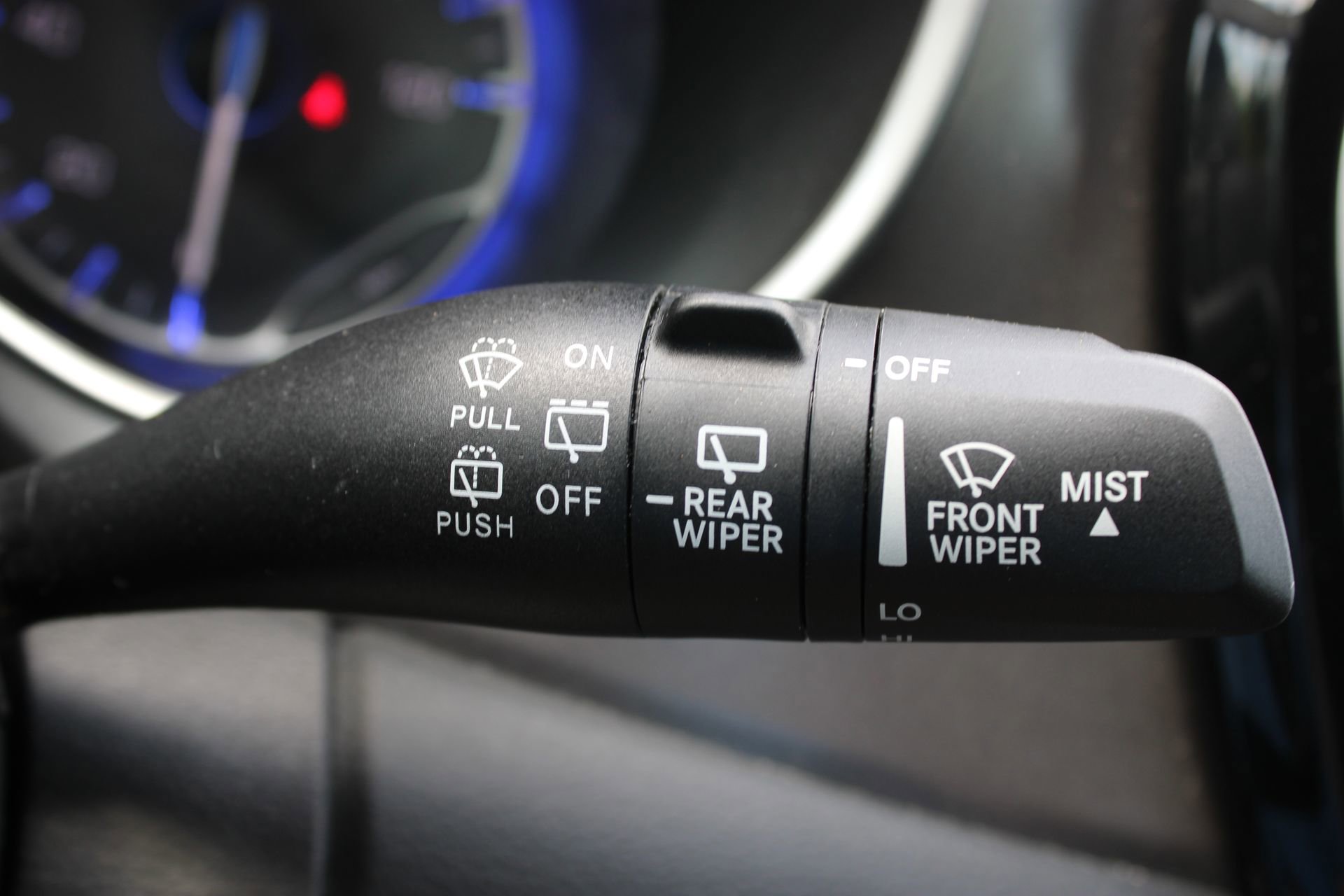 Used 2024 Chrysler Pacifica Touring-L image 31