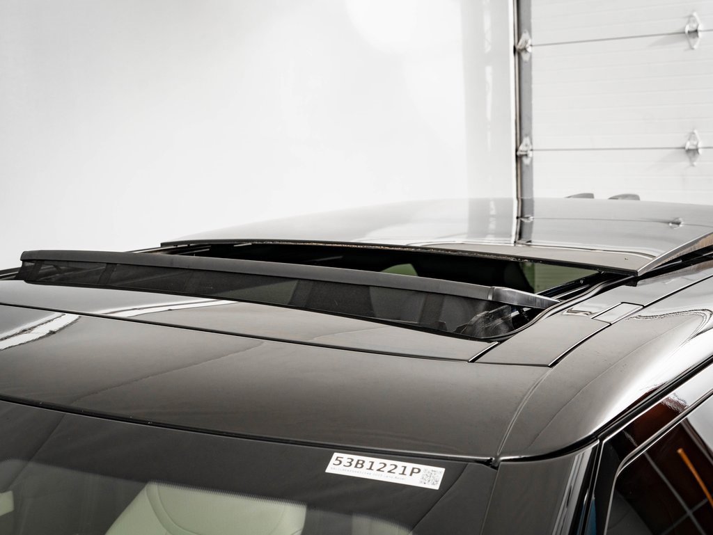 Used 2025 Land Rover Range Rover Sport Dynamic SE image 14