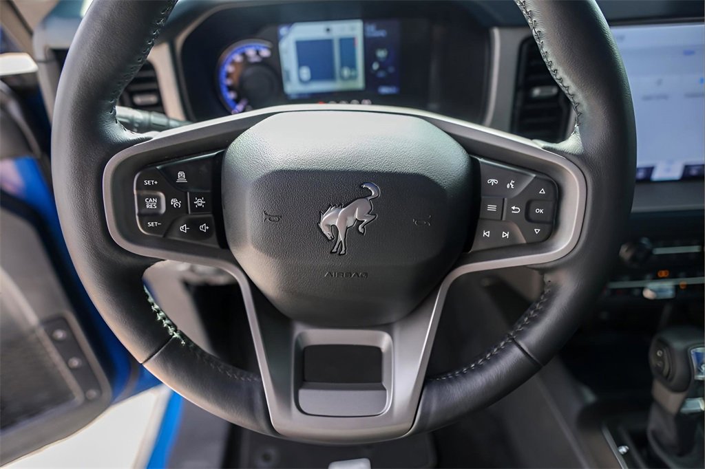 Used 2024 Ford Bronco Outer Banks image 12