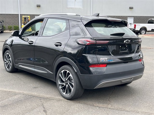 Used 2022 Chevrolet Bolt EUV Premier w/ Sun & Sound Package image 11