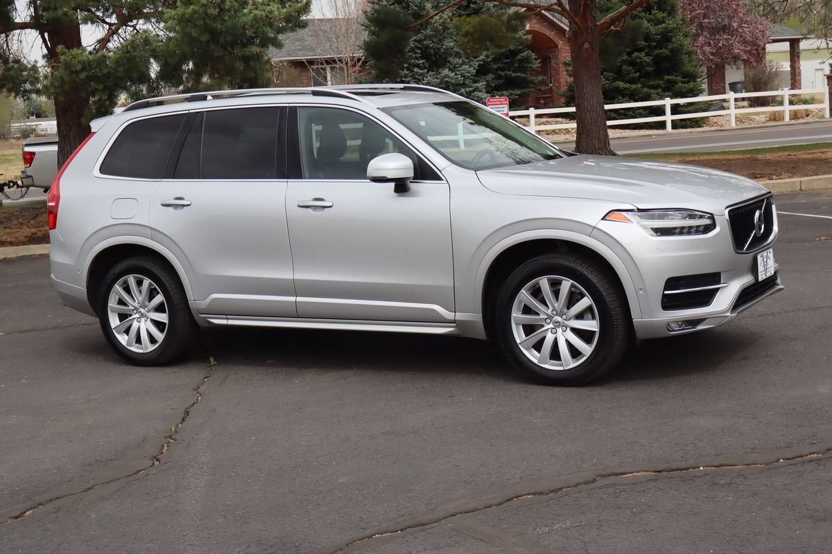Used 2018 Volvo XC90 T6 Momentum w/ Convenience Package AWD/4WD image 2