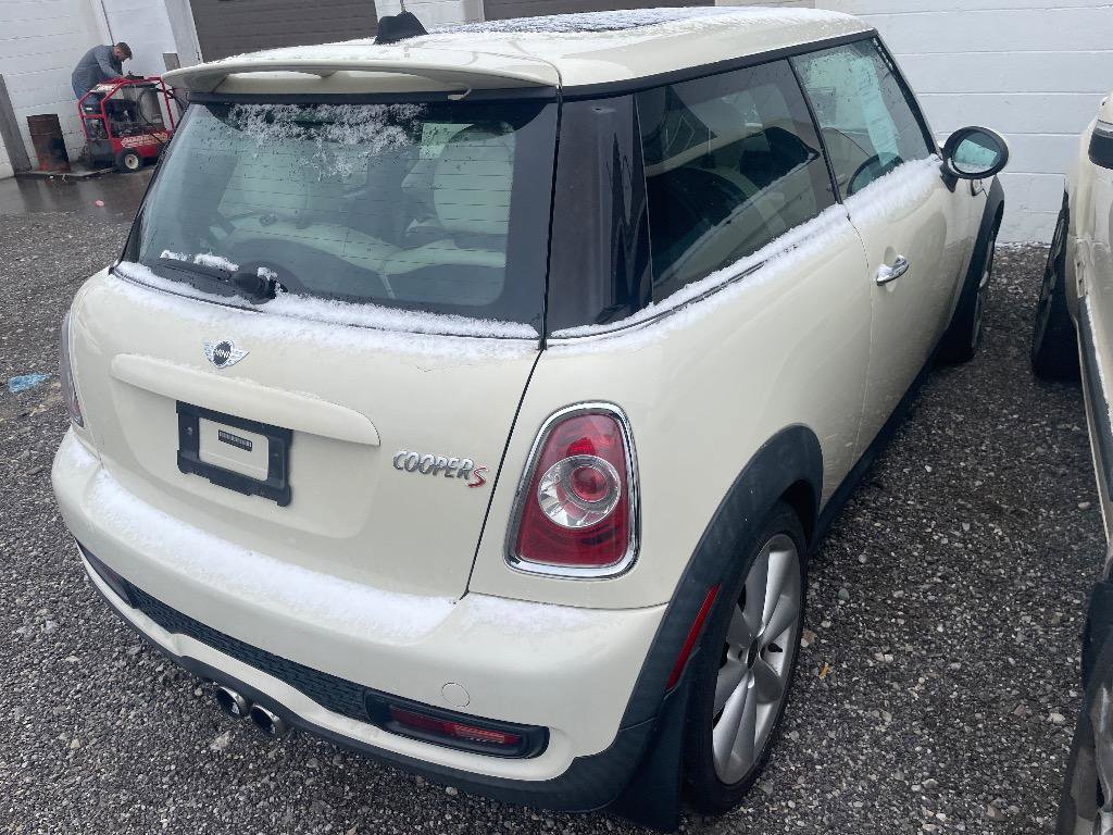 Used 2011 MINI Cooper S image 15