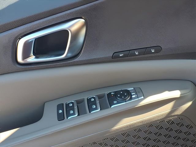 New 2026 Kia Carnival EX image 19