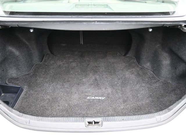 Used 2010 Toyota Camry LE image 23
