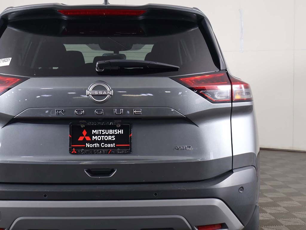 Used 2023 Nissan Rogue S image 21