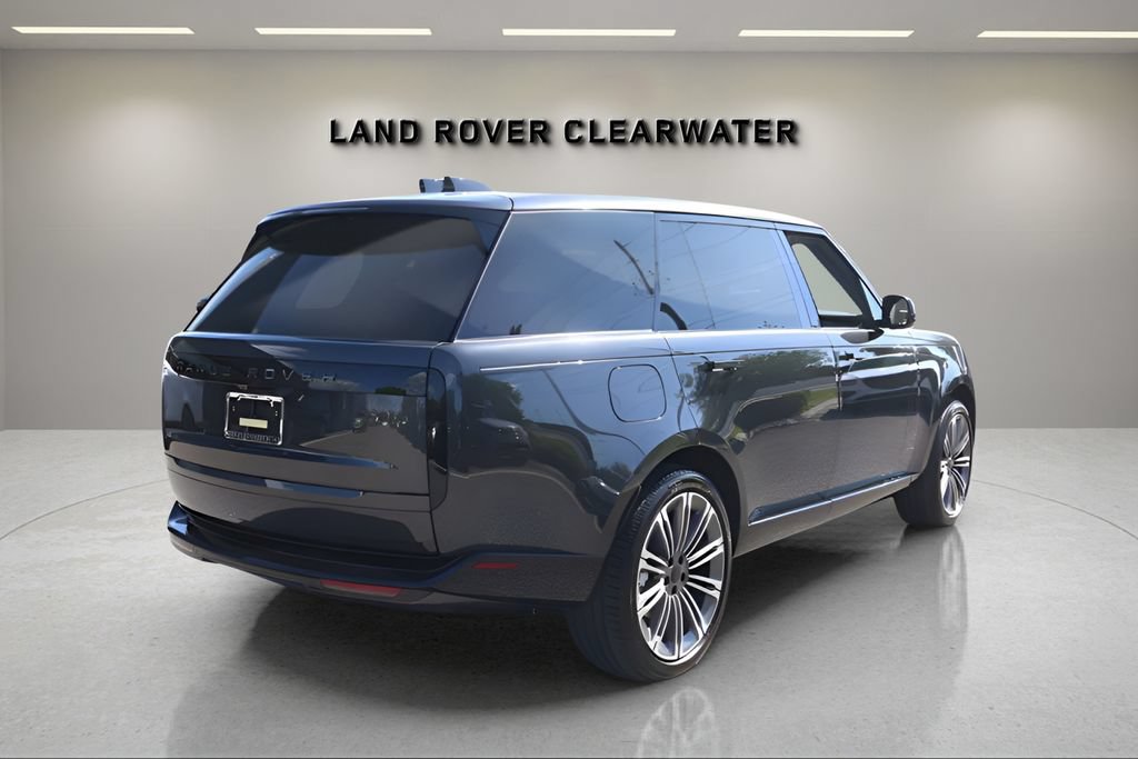 New 2026 Land Rover Range Rover Long Wheelbase SE AWD/4WD image 5