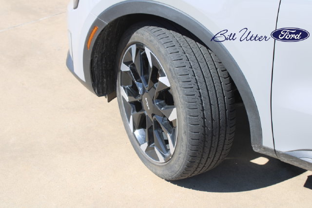 Used 2025 Kia Sorento EX FWD image 9