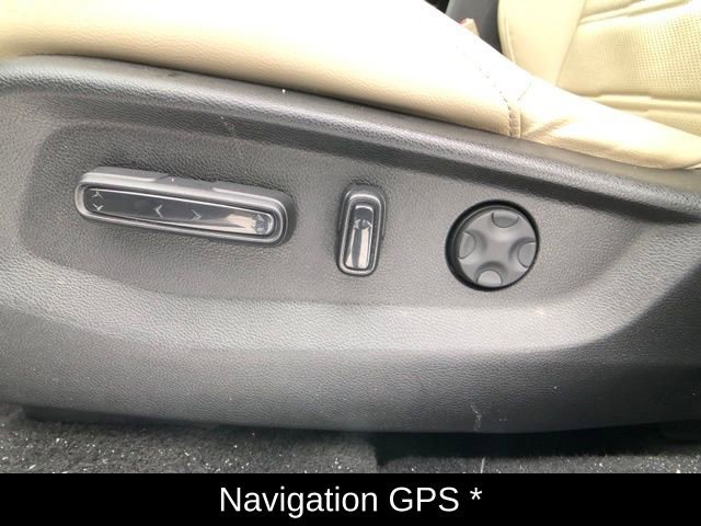 Used 2021 Honda CR-V Touring image 12