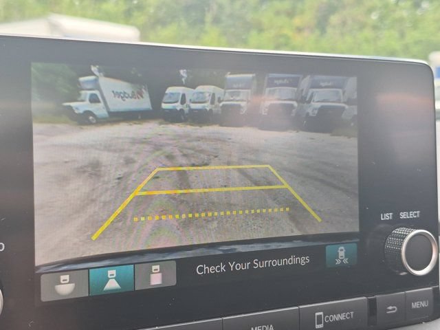 Used 2025 Honda Accord SE image 17