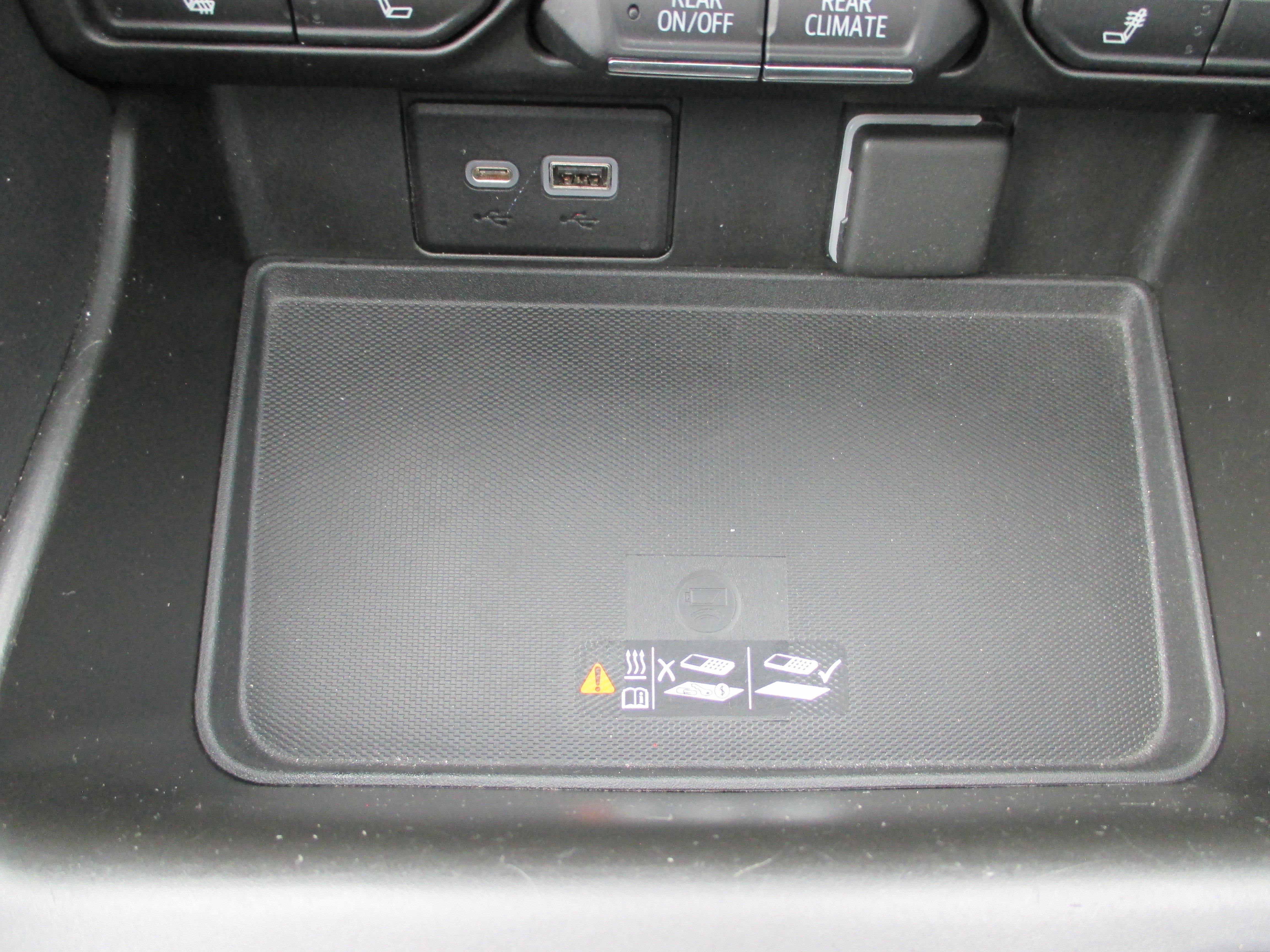 Used 2022 Chevrolet Tahoe RST w/ Luxury Package AWD/4WD image 26