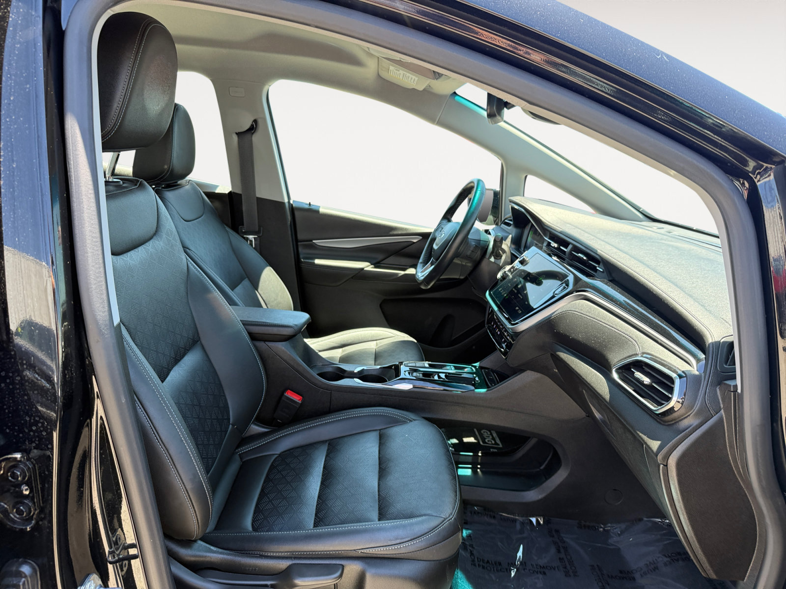 Used 2023 Chevrolet Bolt LT FWD image 19