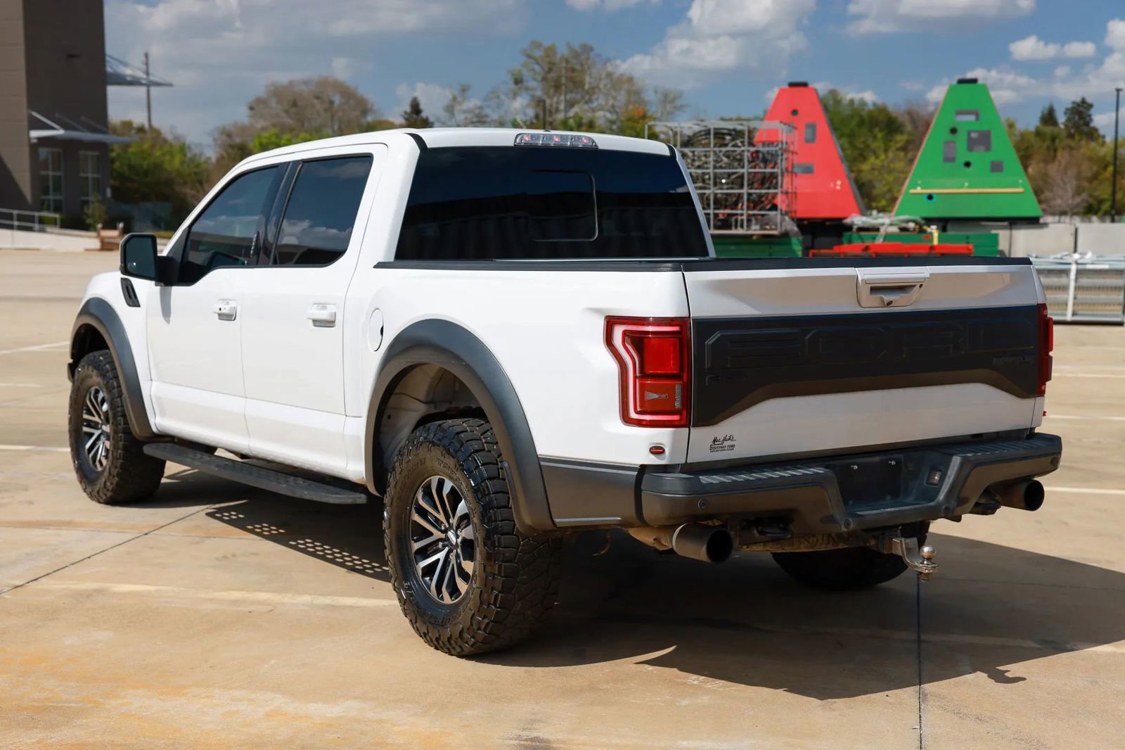 Used 2018 Ford F150 Raptor w/ Equipment Group 802A Luxury AWD/4WD image 4