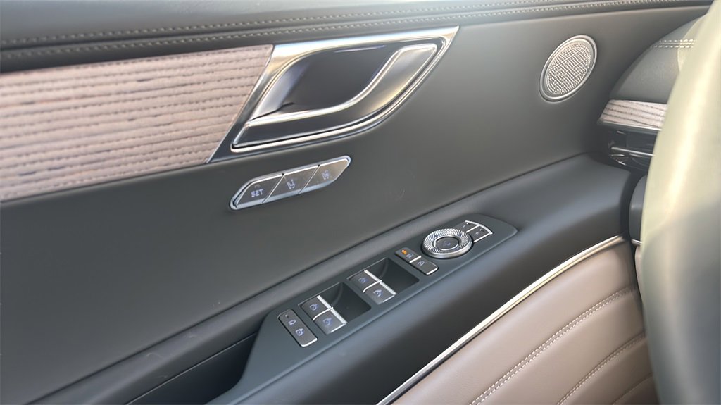 New 2026 Genesis GV80 2.5T Select image 16