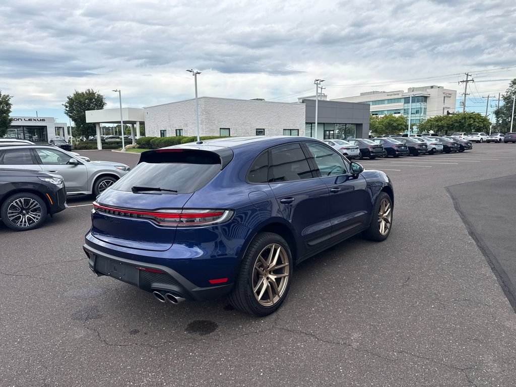 Used 2023 Porsche Macan Turbo AWD/4WD image 5