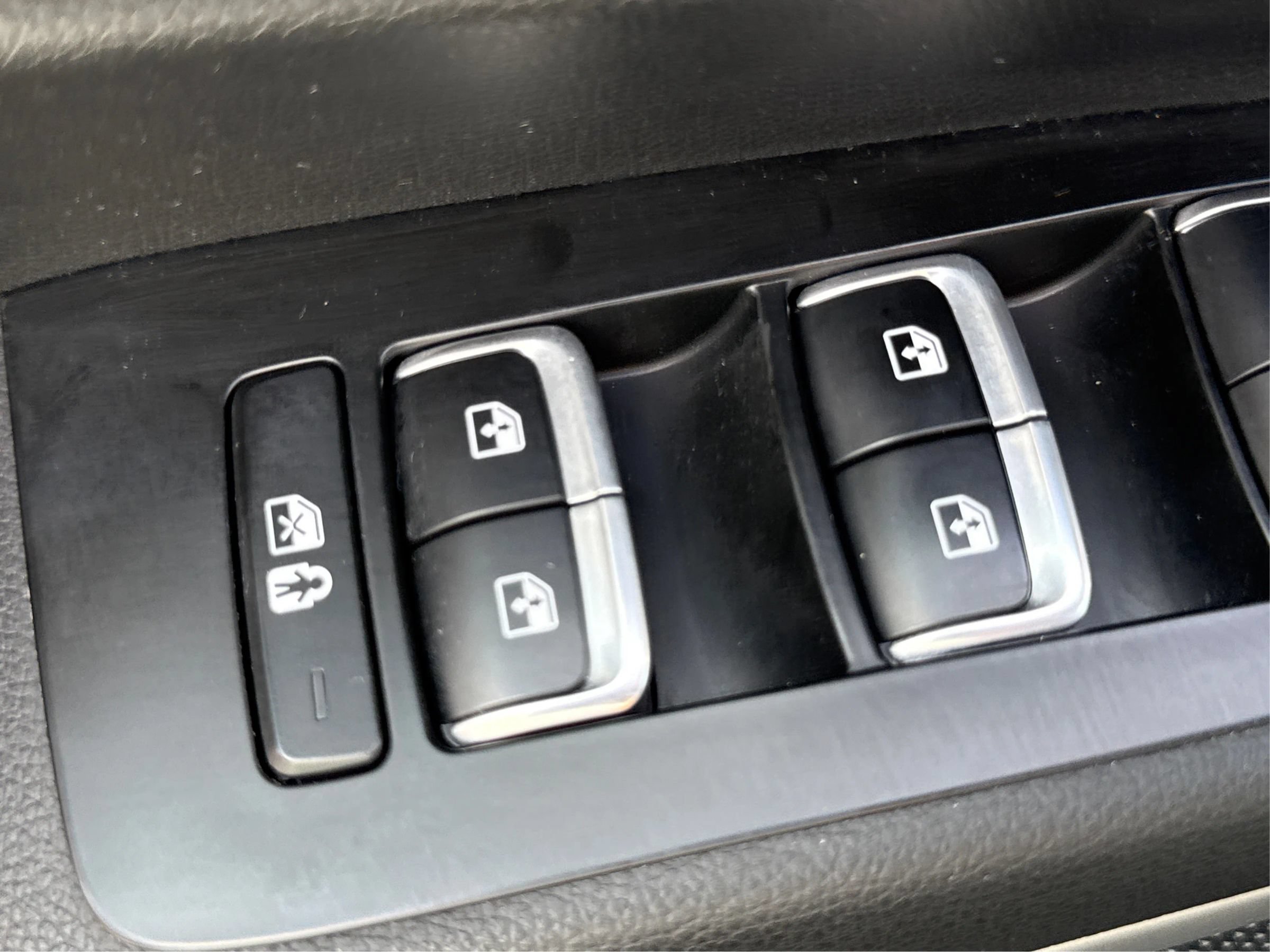 Used 2022 Kia Telluride S AWD/4WD image 39
