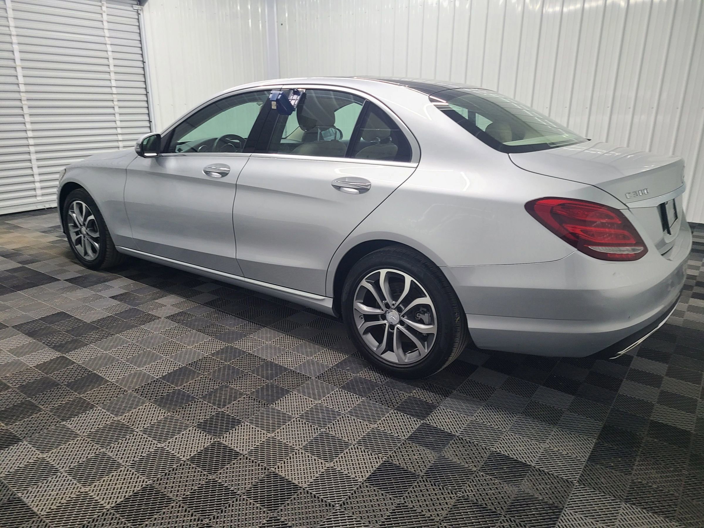 Used 2016 Mercedes-Benz C 300 4MATIC Sedan image 9