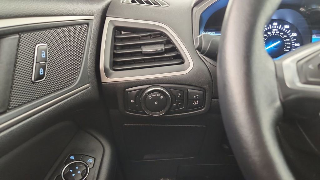 Used 2022 Ford Edge SEL w/ Convenience Package image 25