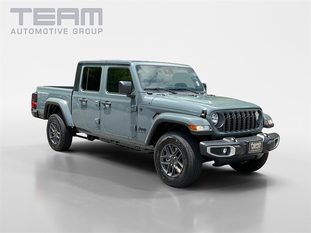 New 2025 Jeep Gladiator Sport