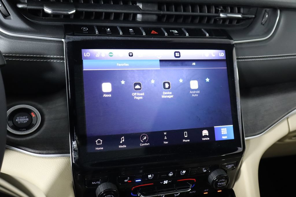 Used 2023 Jeep Grand Cherokee L Limited w/ Luxury Tech Group II AWD/4WD image 37