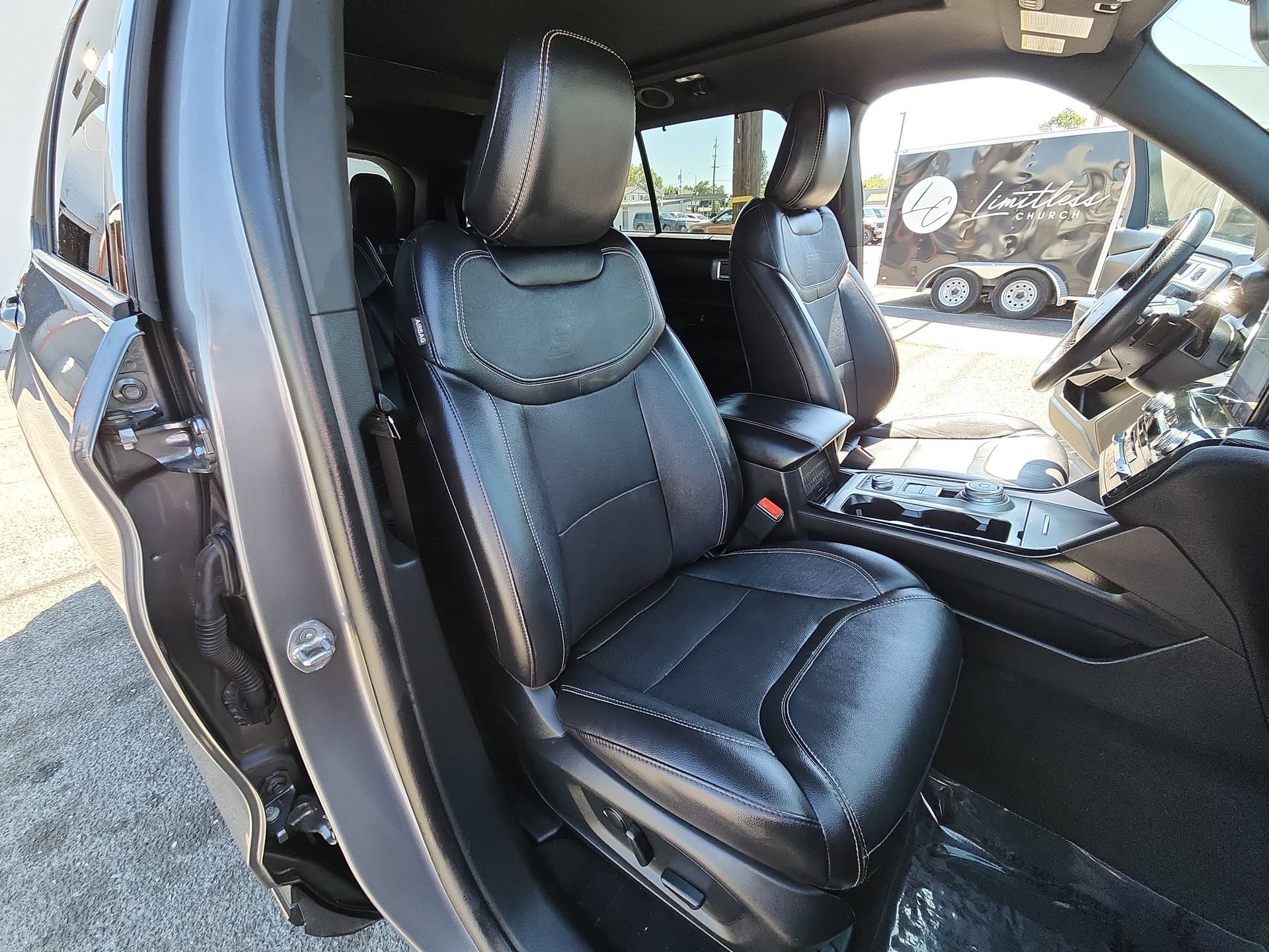 Used 2023 Ford Explorer ST w/ Equipment Group 401A AWD/4WD image 27