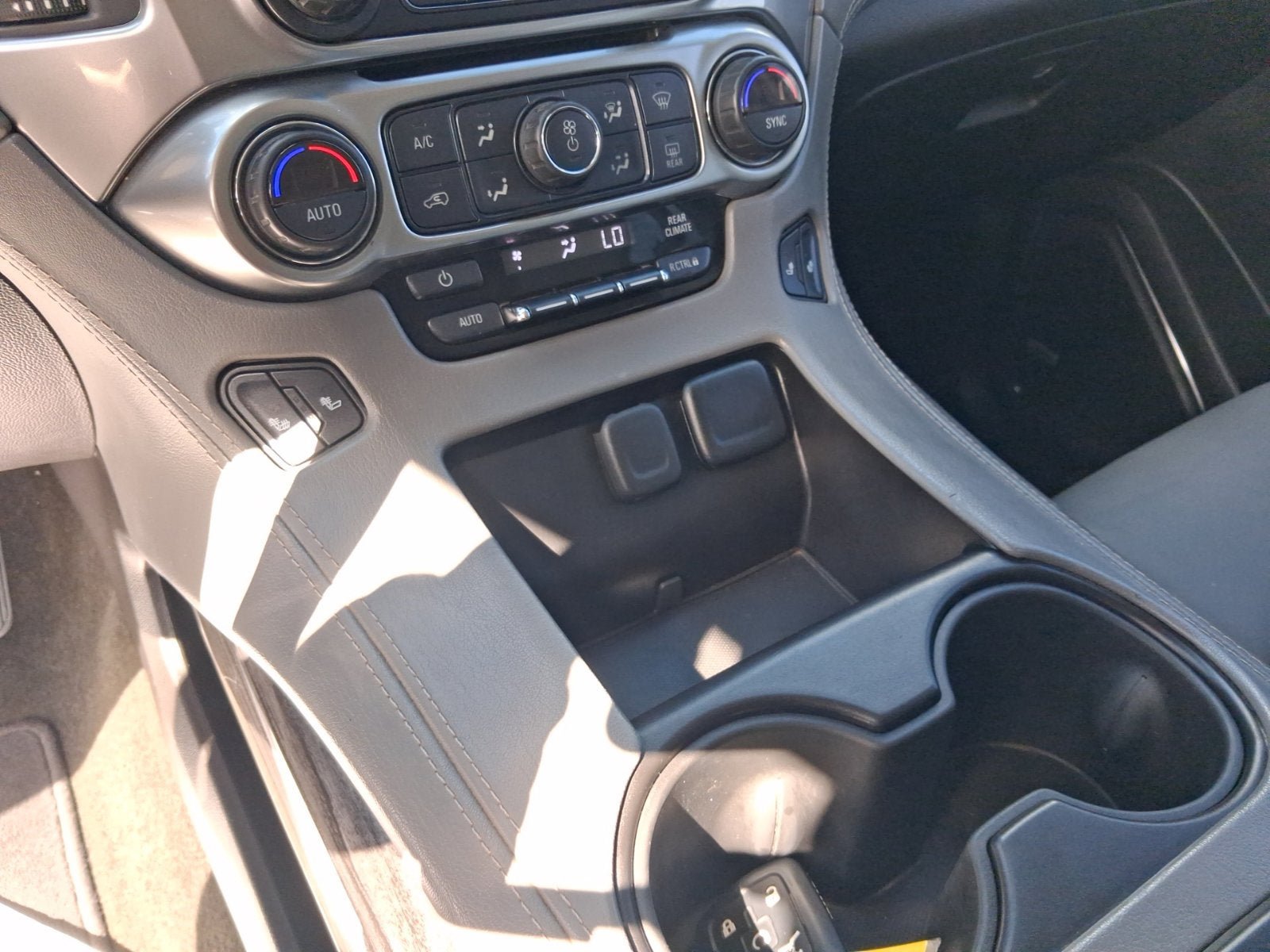 Used 2017 Chevrolet Suburban LT AWD/4WD image 21