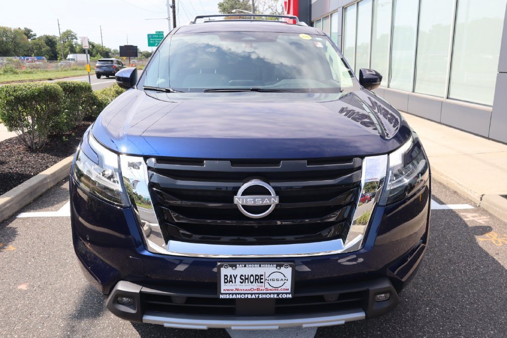 Certified 2024 Nissan Pathfinder SL AWD/4WD image 5