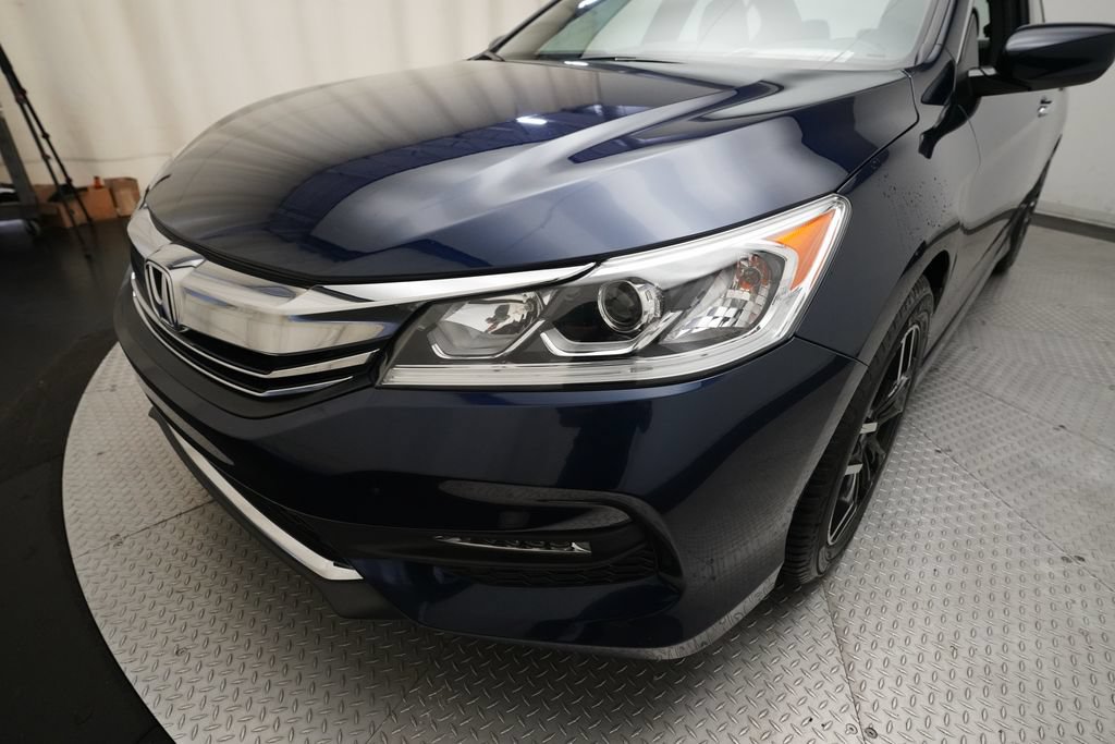Used 2017 Honda Accord Sport Special Edition image 22