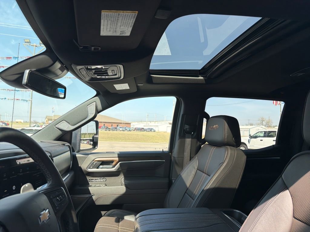 Used 2025 Chevrolet Silverado 1500 High Country w/ High Country Premium Package image 14