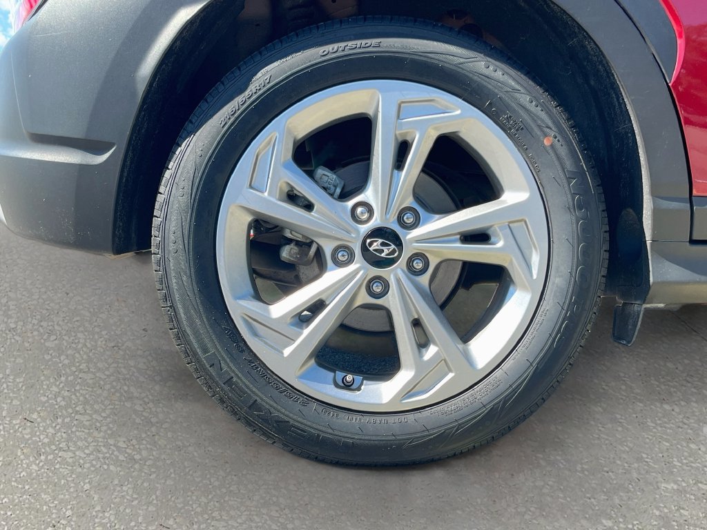 Used 2023 Hyundai Kona SEL FWD image 27