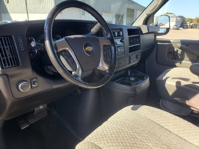 Used 2015 Chevrolet Express 2500 LT w/ LT Preferred Equipment Group RWD image 10