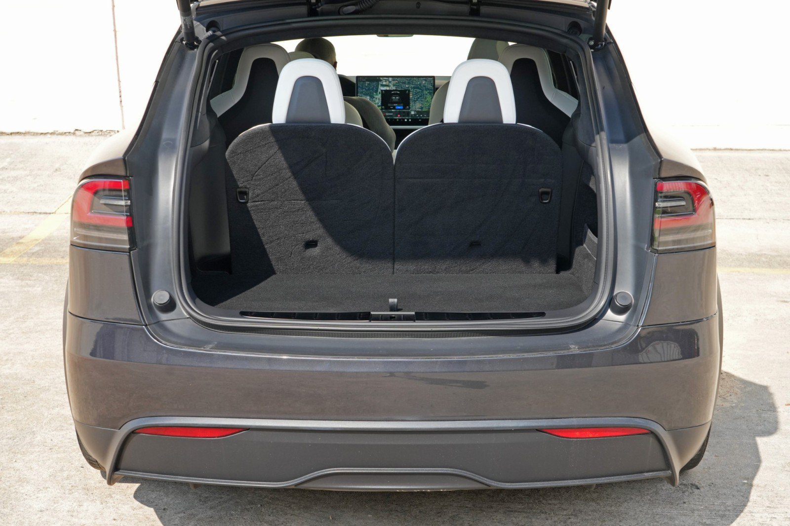 Used 2025 Tesla Model X Plaid AWD/4WD image 10