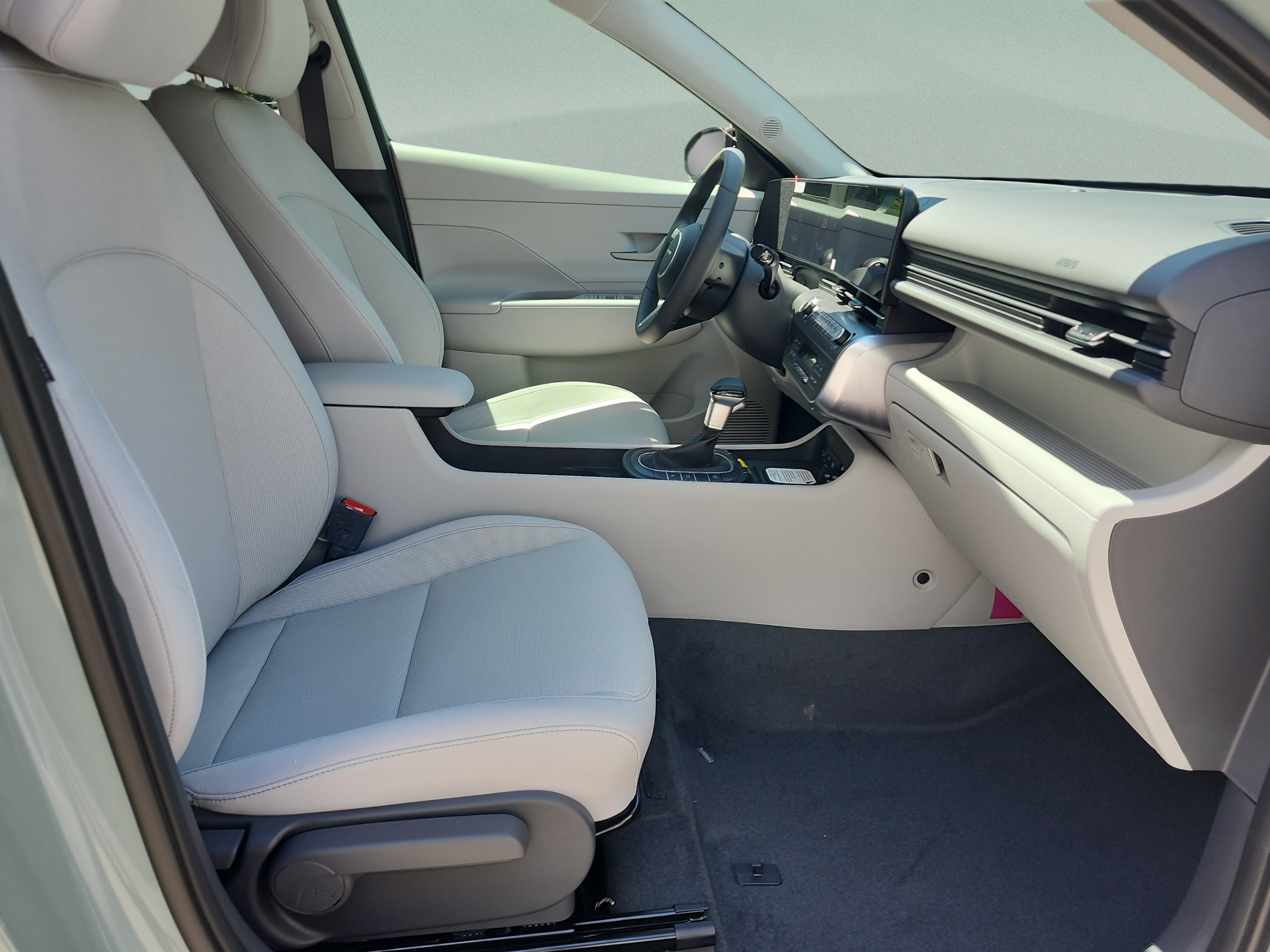 New 2027 Hyundai Kona SEL Sport FWD image 17